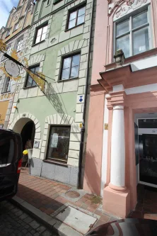 Altstadthaus - Laden/Einzelhandel mieten in Landshut - Friseur, Laden, Büro im historischen Altstadthaus