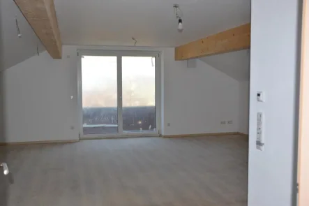 Wohnzimmer - Wohnung mieten in Mainburg - Helle 3-Zi DG-Wohnung, Mainburg 