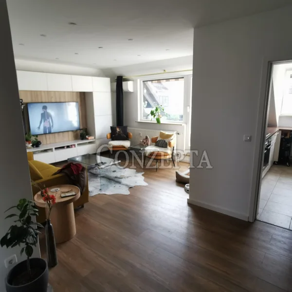 ##Wohnzimmer - Wohnung kaufen in Nürnberg - Terrassen-Wohnung - 3 Zi. -Top saniert - ca. 75 m²