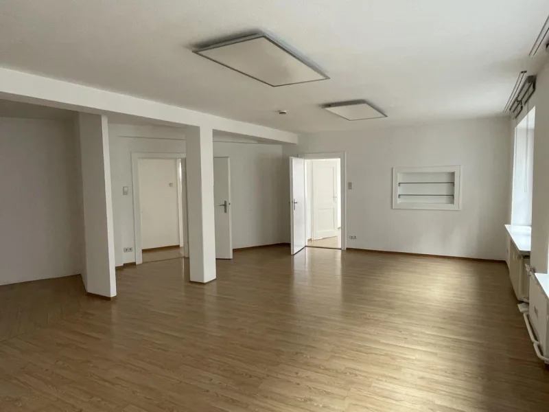 ##Bürofläche - Büro/Praxis mieten in Nürnberg - BÜRO: 100 m² - Kaiserstr.  