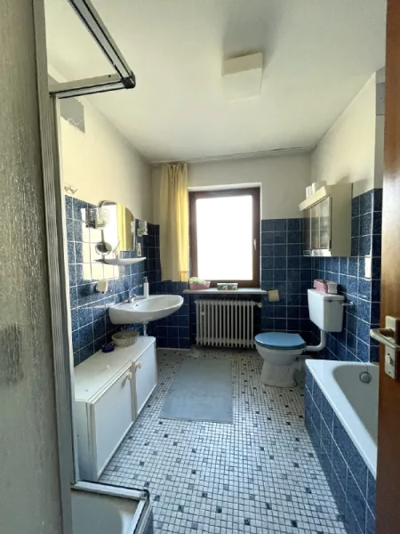 Badezimmer im OG-2OG