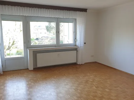 Wohnzimmer - Wohnung mieten in Mönchengladbach - Geräumige 3 Zimmerwohnung mit grünen Aussichten