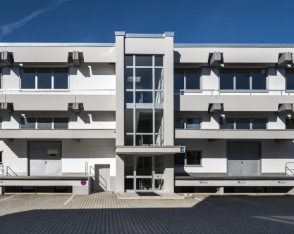 Eingang Rückgebäude - Büro/Praxis mieten in München - Moderne Büroeinheit