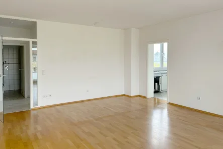 Wohnzimmer - Wohnung mieten in München - Perfekt geschnittene 2-Zimmer-Wohnung in Großhadern