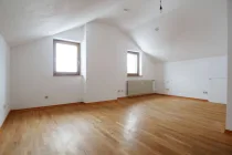 große DG Wohnung Schlafzimmer