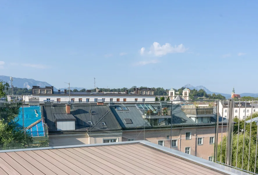 Dachterrasse - Wohnung kaufen in Salzburg - Exklusive 6-Zi.-Penthouse-Whg. in historischer Villa in Salzburg