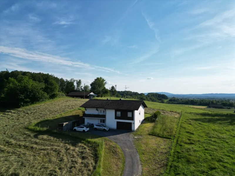 Ostseite - Haus kaufen in Wielenbach - Einfamilienhaus mit Einliegerwohnung und traumhaftem Blick! ***Virtuelle Besichtigung verfügbar***