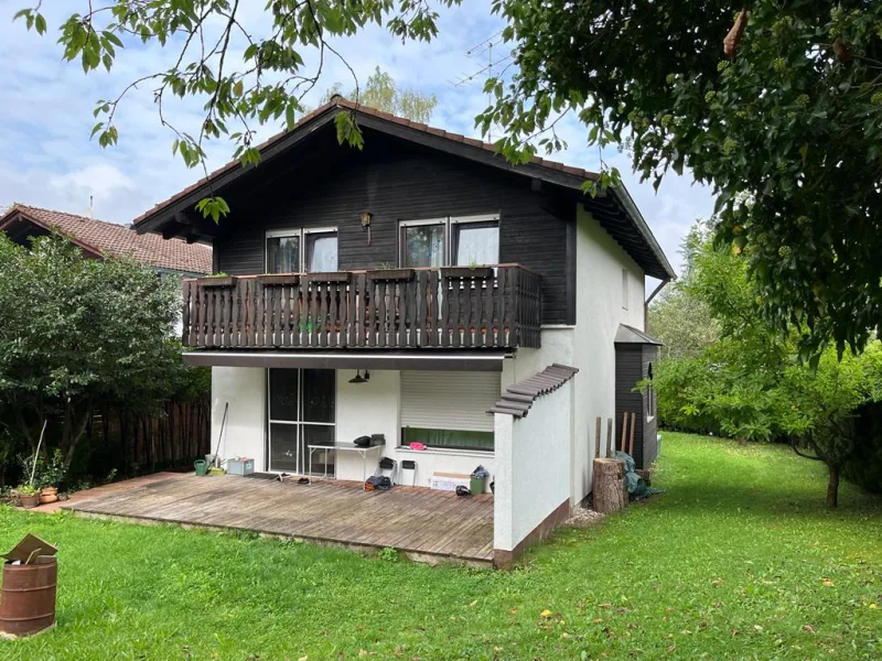  - Haus mieten in Weßling - Einfamilienhaus mit großem Garten in Weßling zur Miete