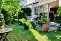 Garten und Terrasse Westseite