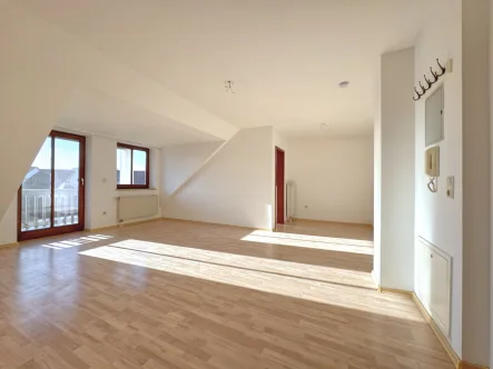 Wohnen - Wohnung kaufen in Graben - ** HELLE DACHGESCHOSSWOHNUNG**BALKON MIT WUNDERSCHÖNEM SÜD-BLICK!