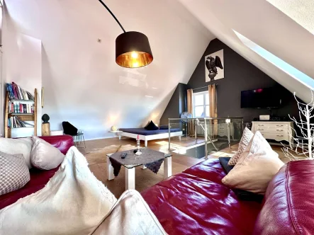 Wohnen/Arbeiten  - Etage 2 - Wohnung kaufen in Augsburg - Exklusive Maisonette-Stadtwohnung mit spektakulärem Rathausblick – WOW-Effekt garantiert!