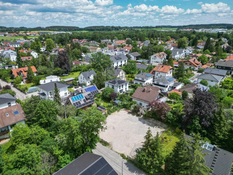 Grundstück in bester Lage - Grundstück kaufen in Gilching - GILCHING: BAUGRUNDSTÜCK MIT BAUGENEHMIGUNG IN BESTER LAGE!