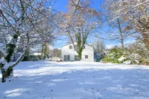 Idyllisches Refugium in der Winterlandschaft