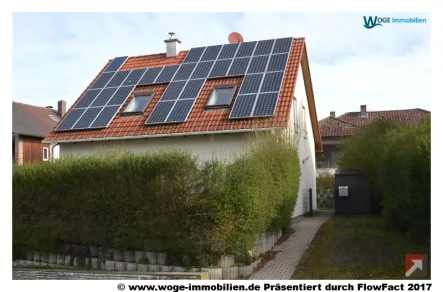 Ansicht - Haus kaufen in Höchstadt - Energieklasse A! Freies EFH mit Wärmepumpe, Photovoltaik, ohne Käuferprovison