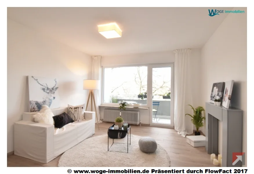 Wohnzimmer 1 - Wohnung kaufen in Nürnberg - frei, tolle Lage, renoviert, Balkon, Aufzug, Stellplatz, provisionsfrei