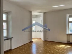 Bild der Immobilie: Exkl. Stadthaus mit Altbaucharme im Passauer Zentrum! 3-Zimmer Whg. mit EBK, Balkon und überdachter Terrasse