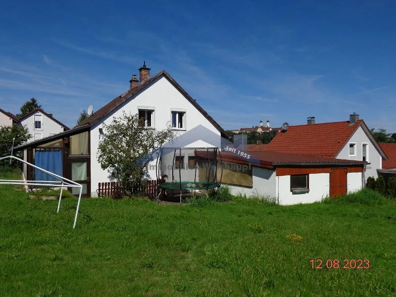 Hausansicht - Haus kaufen in Vilshofen - Einfamilienhaus in Vilshofen a.d.Donau in bester Lage !