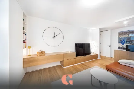 Wohnzimmer - Wohnung kaufen in München - Nahe Theresienwiese: Saniertes Design-Schmuckstück mit Innenhofausrichtung