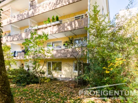 Idyllischer Gartenanteil - Wohnung kaufen in München - Familiengerecht oder Platz für Home Office in Fürstenried: 3,5-Zi-Erdgeschosswohnung mit Südgarten