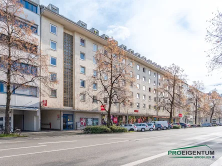 Außenansicht - Wohnung kaufen in München - PROEIGENTUM: 2-Zi-ETW am Nordbad mit Balkon, EBK m. Fenster, Parkett, ruhig mit Blick in Innenhof