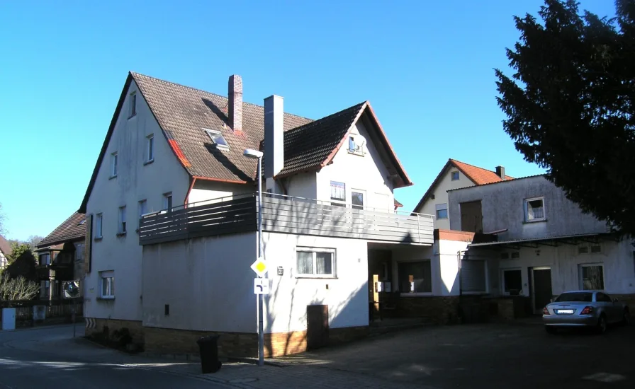 Ansicht Süd-Ost - Haus kaufen in Schnaittach - Mehrfamilienhaus - gut vermietet