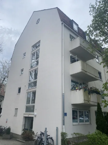 Ansicht - Wohnung kaufen in München - Vermietete 1,5 Zimmer Wohnung mit Balkon Nähe Nymphenburger Kanal