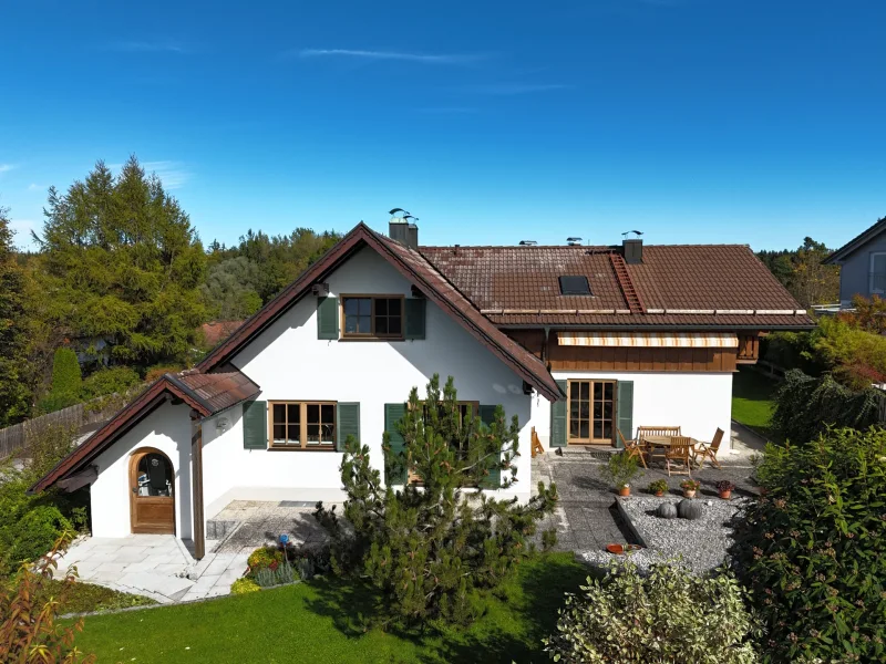 Hausansicht von Süden - Haus kaufen in Penzberg - Zweifamilienhaus in Bestlage von Penzberg