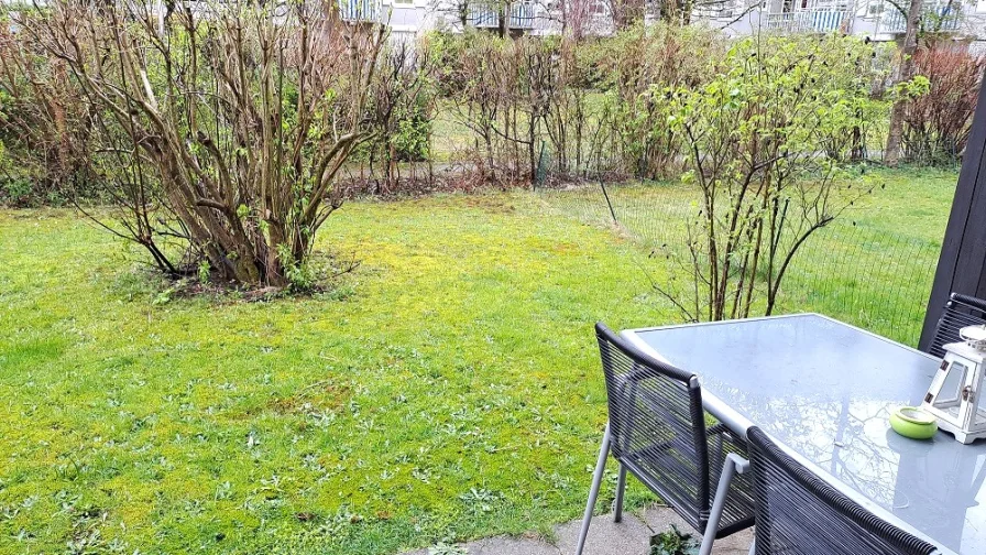 Terrasse - Wohnung kaufen in München - Zentral gelegene, ruhige 2-Zimmer-Wohnung mit Südterrasse