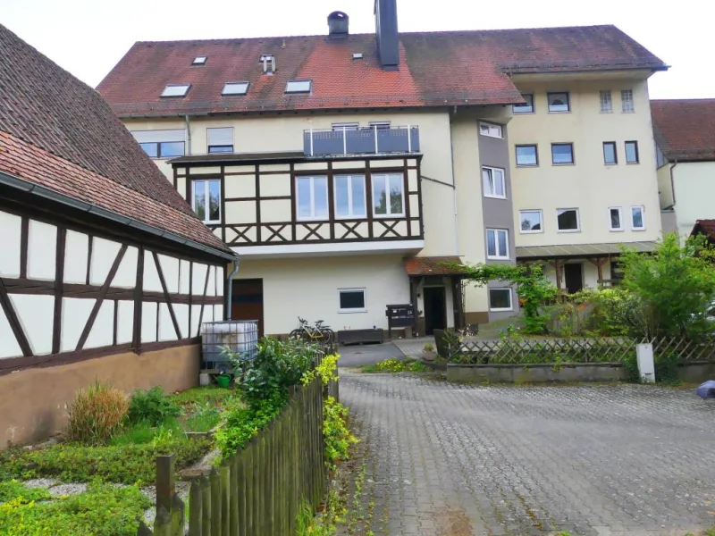 Aussenansicht - Wohnung mieten in Altdorf - Altdorf-Rasch! Helle, große 3-Zi.-Whg. 