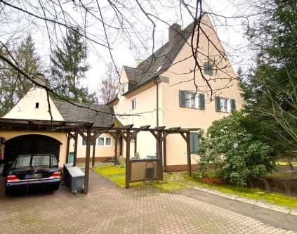 Aussenansicht - Haus kaufen in Roth - Fabrikantenvilla mit Traumgrundstück in Roth
