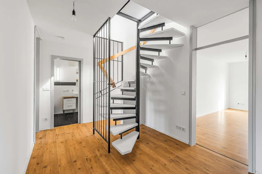 Titelbild - Wohnung kaufen in München - HEGERICH: Exklusive 3,5-Zimmer Dachterrassenwohnung mit Panoramablick!