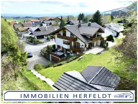 Traumhaftes Anwesen - Haus kaufen in Bad Kohlgrub - Wohnen direkt am Waldrand und an den Bergen - Luxuriöses Anwesen mit Einliegerwohnung