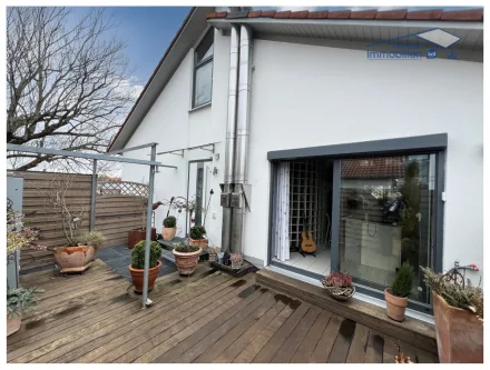Schöne Terrasse - Wohnung kaufen in Landsberg am Lech - Große Maisonette-Designerwohnung über zwei Ebenen für sehr günstigen m²-Preis von nur 2.890,- €!