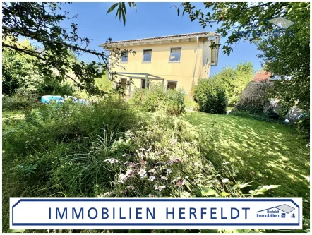 Modernes Niedrigenergiehaus - Haus kaufen in Denklingen - Modernes Niedrigenergie-Einfamilienhaus mit Wärmepumpe, PV-Anlage & romantischem Garten