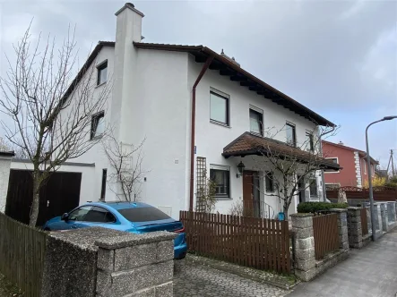 Ansicht 2 - Haus kaufen in München - Provisionsfrei: Vermietete Doppelhaushälfte in München Berg am Laim