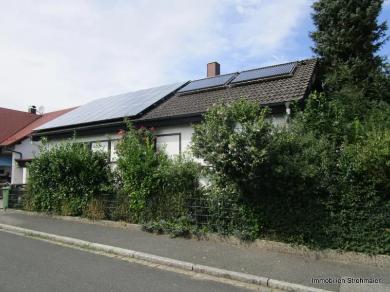 Außenansicht - Haus kaufen in Leinburg - Einfamilienhaus in ydillischer Lage in Weißenbrunn