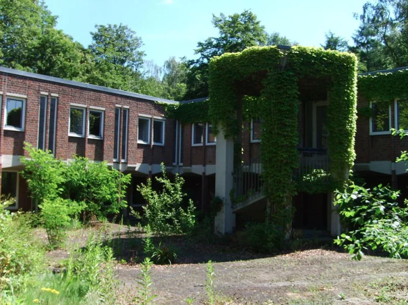 Innenhof vor der Sanierung 