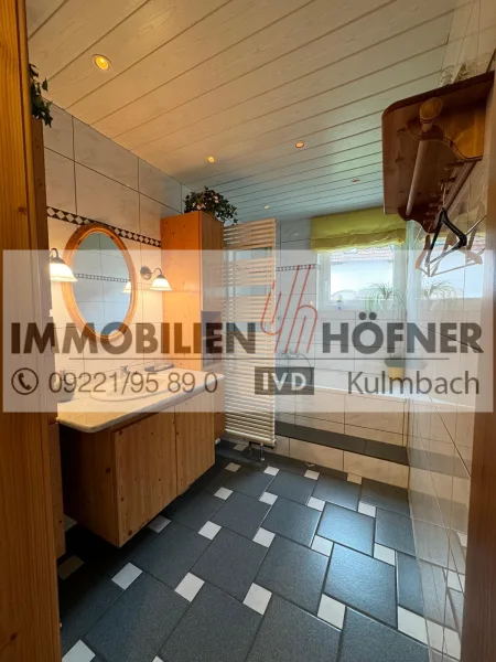 Badezimmer mit Wanne