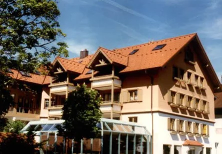Das attraktive Haus - Gastgewerbe/Hotel kaufen in Weiler im Allgäu - Genuss und Flair. Cafe-Konditorei im Kurort Weiler-Simmerberg, im Dreiländereck Deutschland-Osterreich-Schweiz.