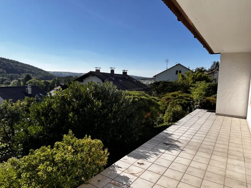 Terrasse mit Ausblick (UG)