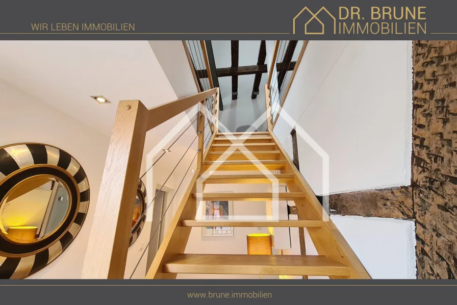 Titel Invest - Haus kaufen in Gernsheim - Wohn- und Geschäftshaus. Exklusiv leben und arbeiten unter einem Dach!