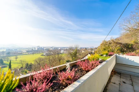 Maisonette-Traum - Wohnung kaufen in Grenzach-Wyhlen - Maisonette-Traum mit großem Garten, Grillplatz & unverbaubarem Blick – Ideal für Grenzgänger, nahe der Schweiz!