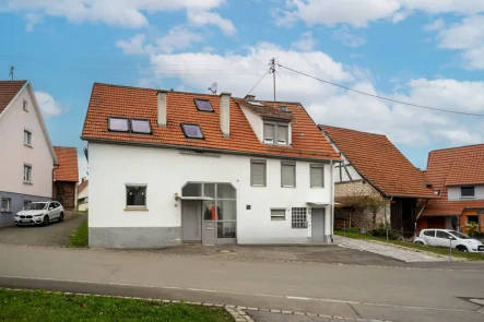 Außenansicht  - Haus kaufen in Mössingen-Öschingen - Schöne Doppelhaushälften mit Vermietungspotenzial in Öschingen-Mössingen