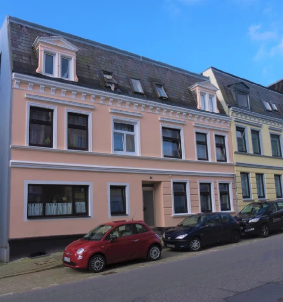 Außenansicht - Wohnung mieten in Flensburg - Gemütliche 3-Zimmer-Wohnung in Flensburg mit Balkon