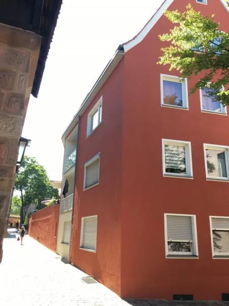 IMG_5448 - Wohnung mieten in Nürnberg -  Helle Zweizimmerwohnung in der Altstadt - TG-Stellplatz - Balkon - Beim Neuen Museum 