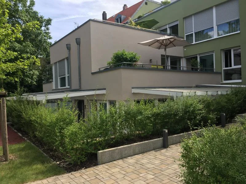 Ansicht - Wohnung mieten in Fürth - Tolle Terrassenwohnung direkt an den Pegnitzwiesen - 3 Zimmer - 2 Bäder - Einbauküche - KfZ-Stellplatz 