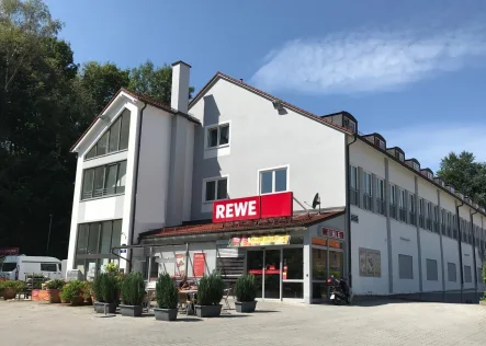 Ansicht - Laden/Einzelhandel kaufen in Feldafing - REWE-Markt im Speckgürtel von München
