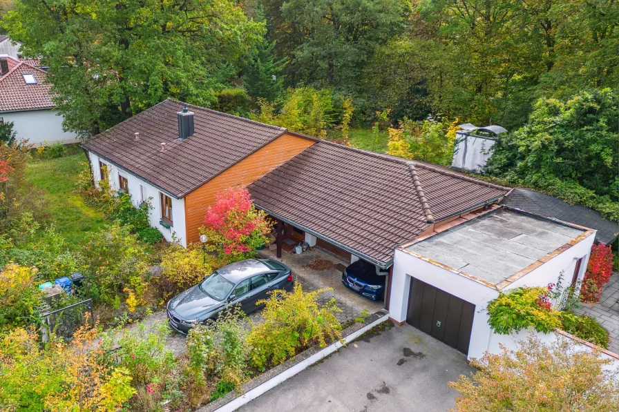 Blick auf das Grundstück - Grundstück kaufen in Fürstenfeldbruck - Im Angebotsverfahren. Grundstück mit Altbestand in Fürstenfeldbruck mit viel Potenzial