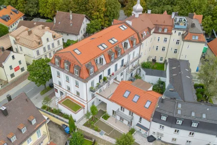 Neubau-Rückgebäude - Wohnung kaufen in München - "Perle 142" - Individuelle Neubau-Maisonettewohnung im Rückgebäude - 50% bereits verkauft!