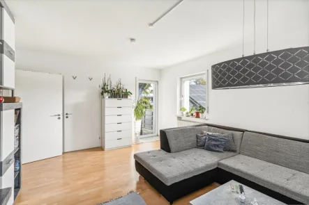 Wohnzimmer - Wohnung kaufen in Ismaning - FREIE 2-Zimmer-Wohnung in Ismaning